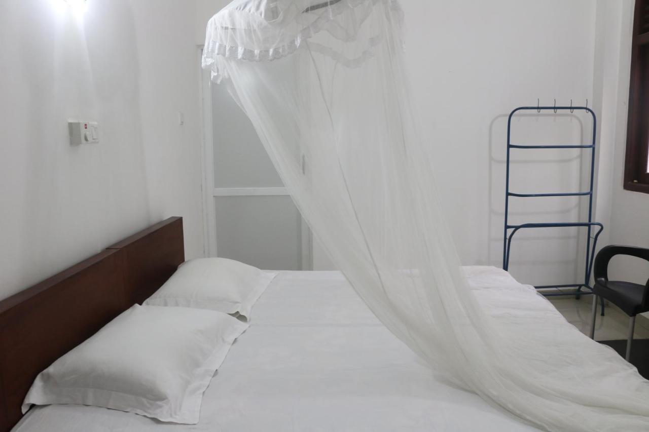 A.V.N Homestay ウナワトゥナ エクステリア 写真